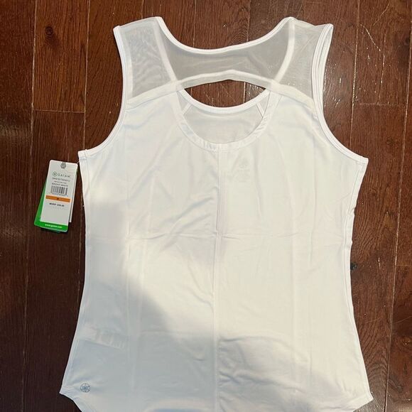 Gaiam Women’s Reflection Open-Back Yoga Tank Top - Picture 11 of 14